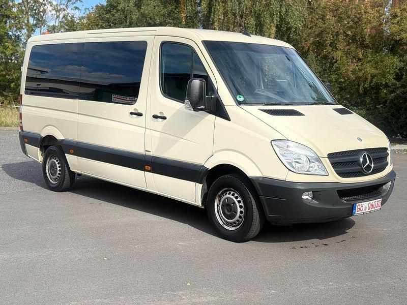 Gebraucht Mercedes Sprinter 129 PS (94 kW) 2011 Beige Van