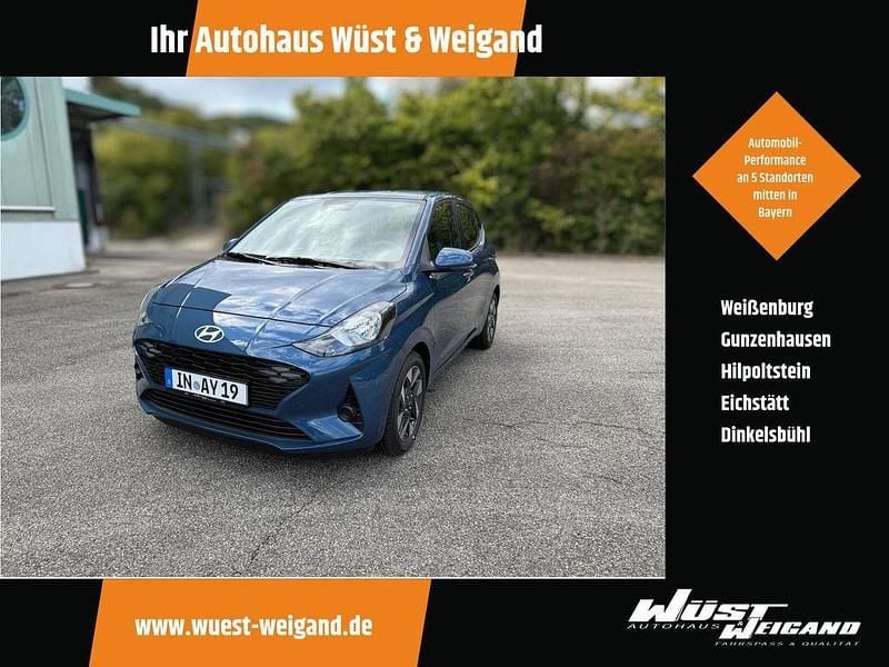 Blau Neu 2025 Hyundai i10 Trend Kleinwagen | 16.999 € (Fairer Preis) - Bild 1/4