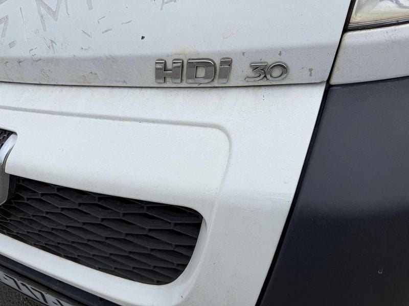 Gebraucht Peugeot Boxer Avantage 179 PS (131 kW) 2013 Weiß Van