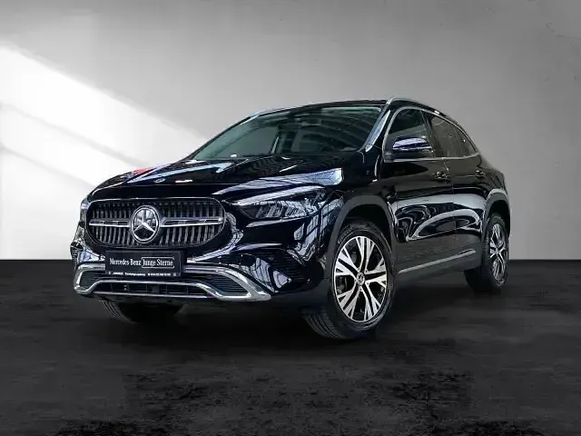 Gebraucht Mercedes GLA200 Progressive 150 PS (110 kW) 2025 Kosmosschwarz SUV