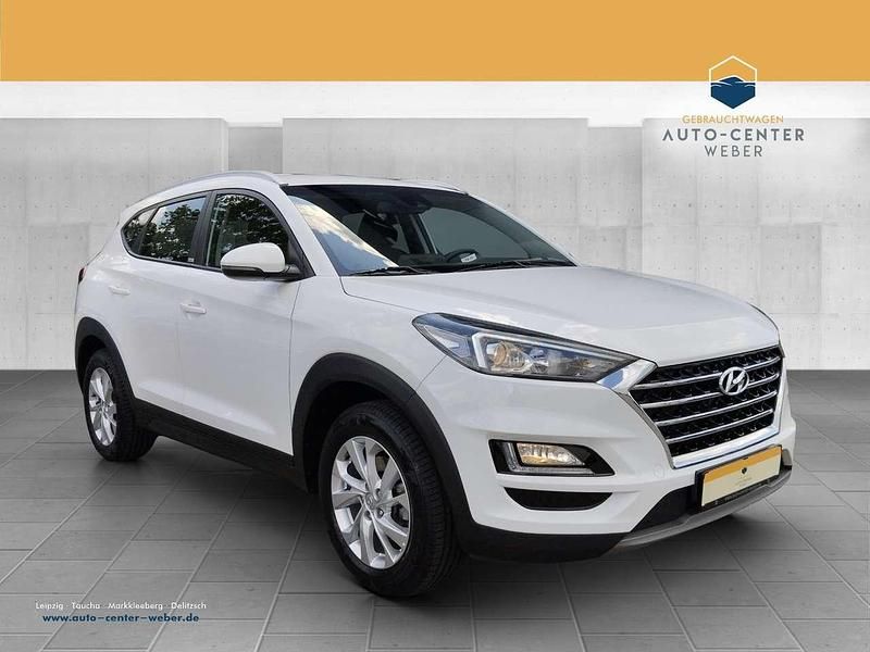 Weiß Gebraucht 2020 Hyundai Tucson Trend SUV | 21.990 € (Superpreis) - Bild 1/4