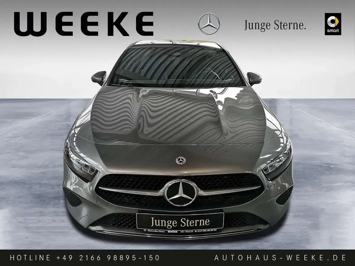 Gebraucht Mercedes A180 Advanced 136 PS (100 kW) 2024 Grau Limousine