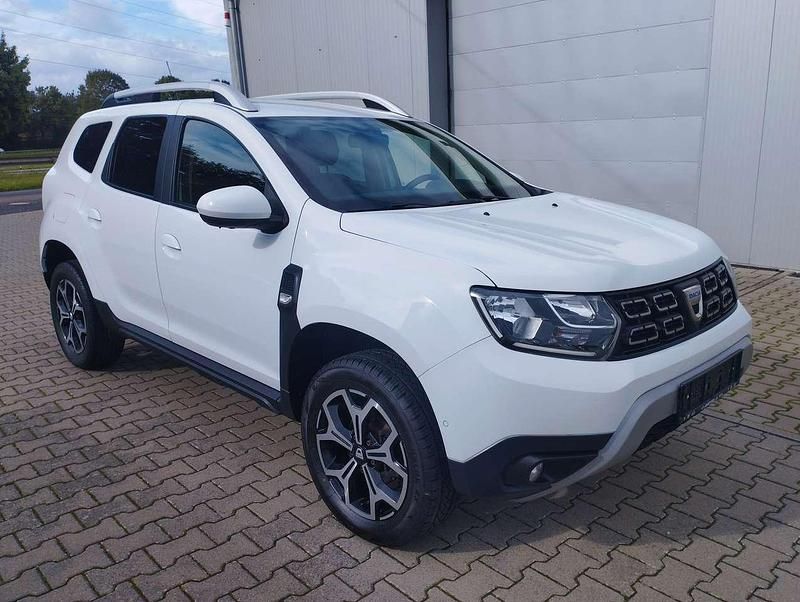 Weiß Gebraucht 2019 Dacia Duster Prestige SUV | 10.850 € (Fairer Preis) - Bild 1/4