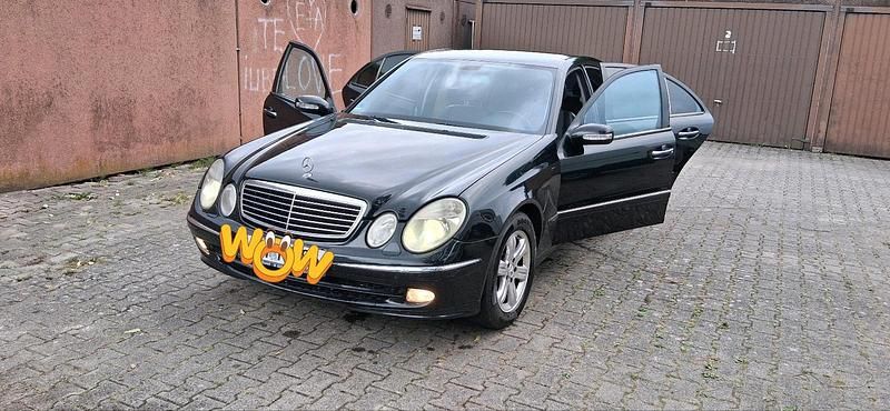 Schwarz Gebraucht 2003 Mercedes E270 Limousine | 3.200 € (Guter Preis) - Bild 1/3