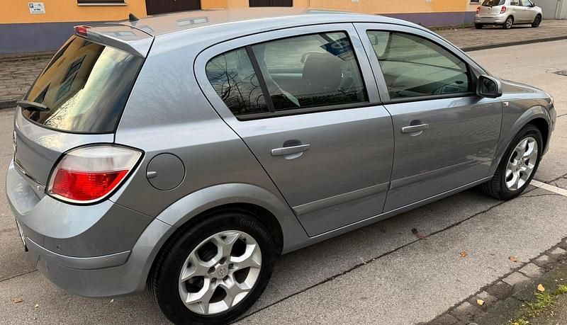 Gebraucht Opel Astra 125 PS (91 kW) 2005 Blau Limousine