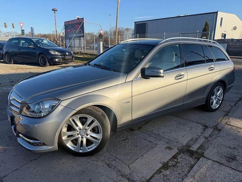 Gebraucht Mercedes C250 204 PS (150 kW) 2011 Silber Kombi