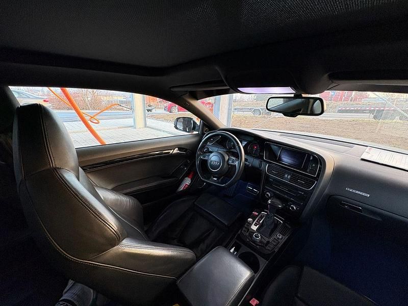 Gebraucht Audi A5 Sport 177 PS (130 kW) 2013 Weiß Coupé