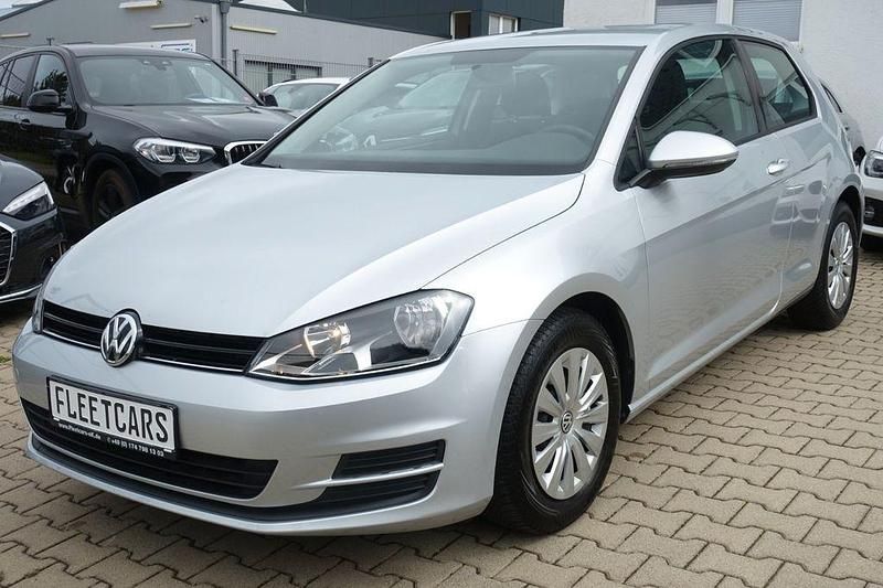 Silber Gebraucht 2012 VW Golf VII Trendline Limousine | 8.650 € (Fairer Preis) - Bild 1/4