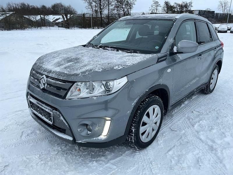 Grau Gebraucht 2016 Suzuki Vitara Comfort SUV | 9.200 € (Guter Preis) - Bild 1/4