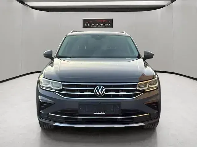 Gebraucht VW Tiguan Elegance 245 PS (180 kW) 2022 Grau SUV
