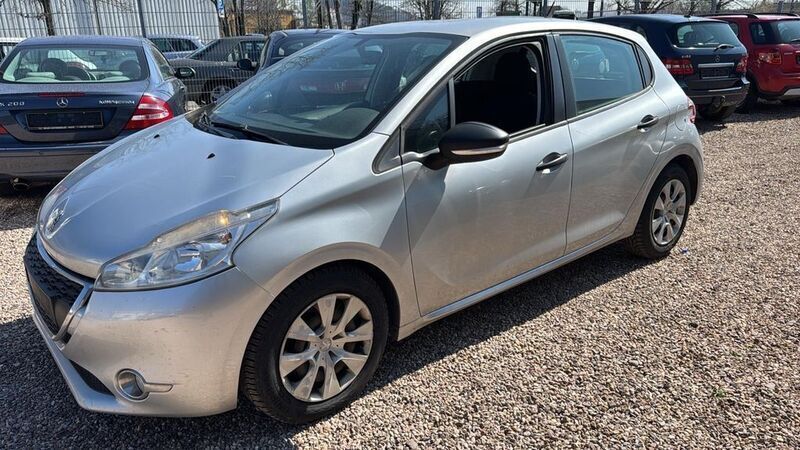 Grau Gebraucht 2013 Peugeot 208 Access Kleinwagen | 2.500 € (Superpreis) - Bild 1/4