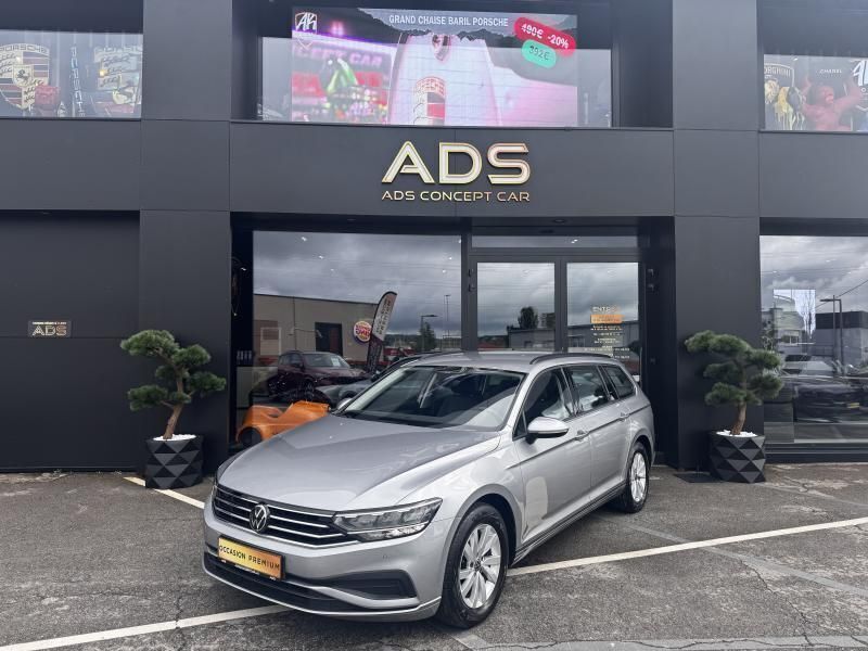 Silber Gebraucht 2022 VW Passat Kombi | 23.990 € (Fairer Preis) - Bild 1/4