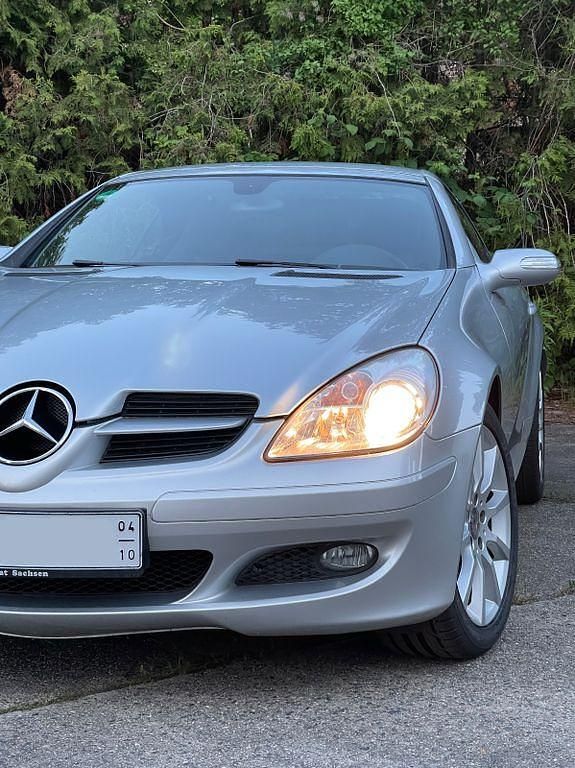 Silber Gebraucht 2005 Mercedes SLK280 Cabrio | 7.300 € (Superpreis) - Bild 1/4