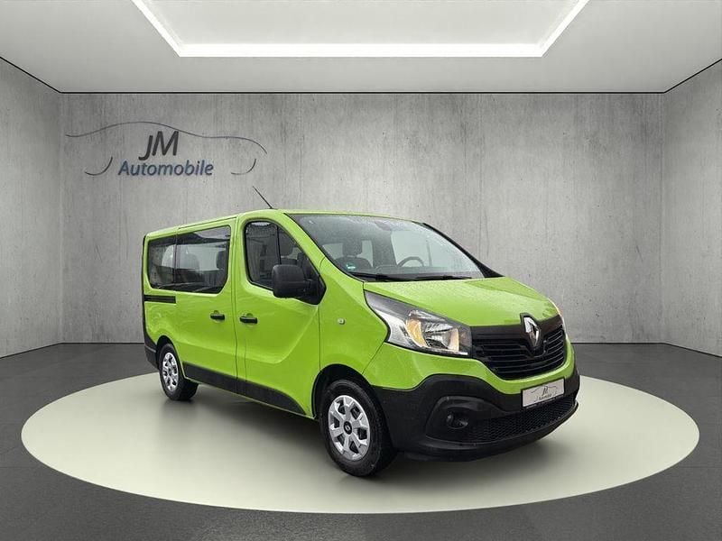 Grün Gebraucht 2015 Renault Trafic Expression Van | 14.990 € (Superpreis) - Bild 1/4