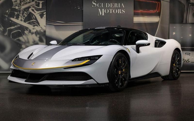 Weiß Neu 2024 Ferrari SF90 | 528.360 € - Bild 1/4