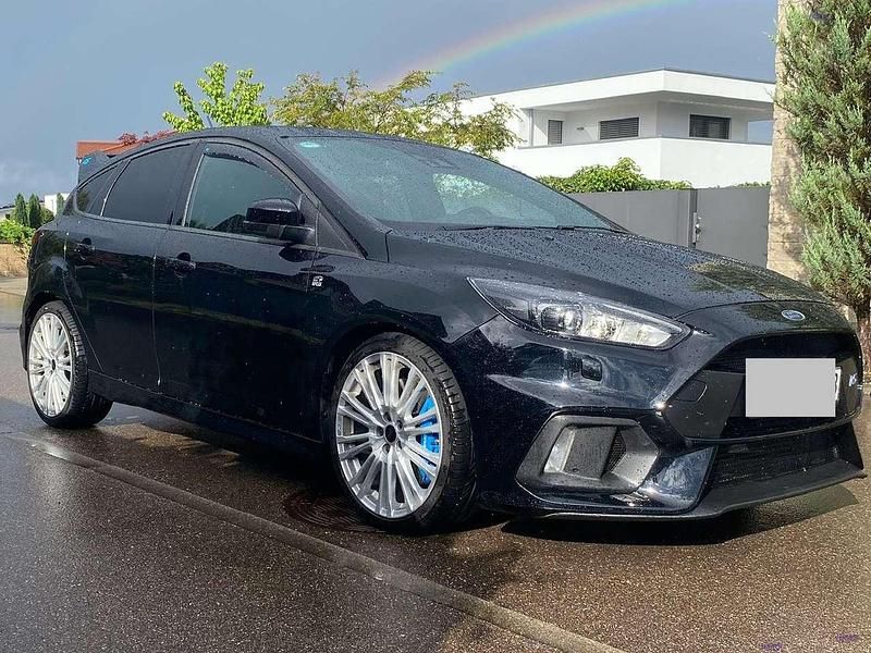 Schwarz Gebraucht 2017 Ford Focus Performance Edition Limousine | 30.500 € - Bild 1/4