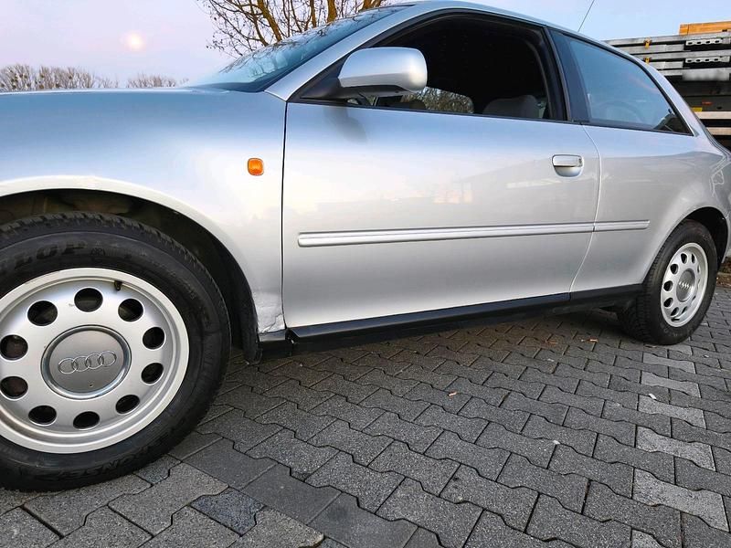 Gebraucht Audi A3 102 PS (75 kW) 1999 Silber Kleinwagen