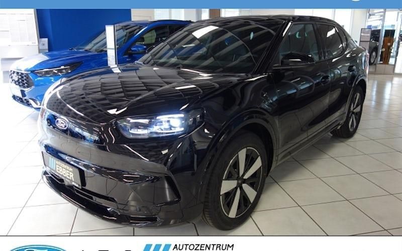 Schwarz Neu 2025 Ford Capri Extended Range SUV | 50.979 € (Teuer) - Bild 1/4