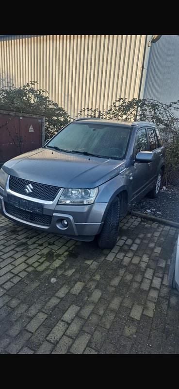 Blau Gebraucht 2009 Suzuki Grand Vitara SUV | 3.850 € (Guter Preis) - Bild 1/4