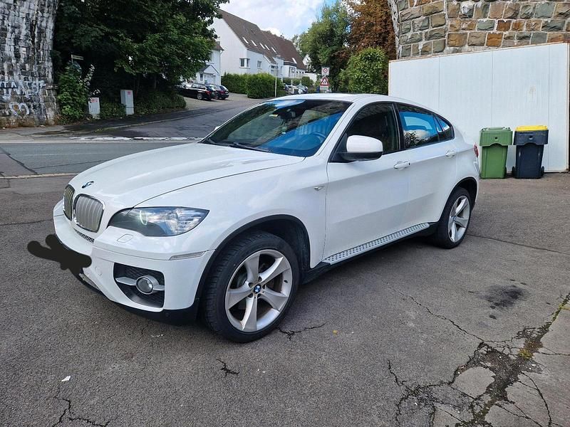 Weiß Gebraucht 2012 BMW X6 SUV | 14.750 € - Bild 1/4