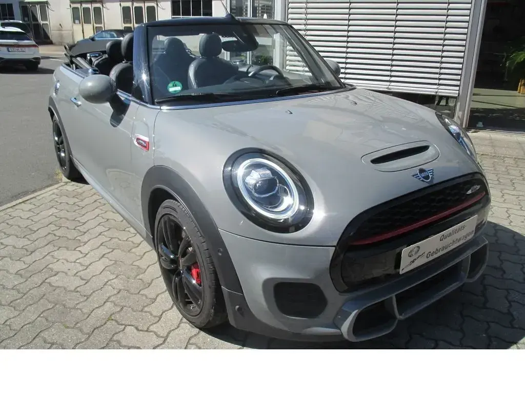 Gebraucht Mini John Cooper Works Cabriolet 231 PS (169 kW) 2019 Moonwalk grey Cabrio