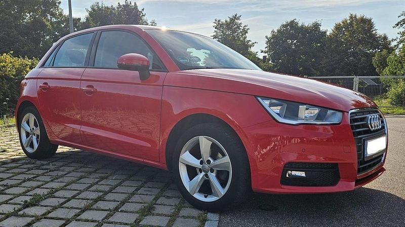 Rot Gebraucht 2017 Audi A1 Sportback Sport Kleinwagen | 11.900 € (Guter Preis) - Bild 1/4