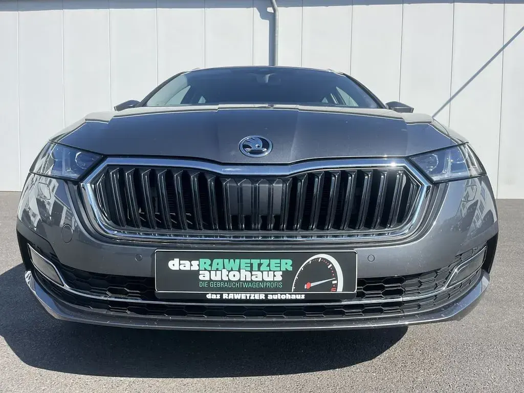 Gebraucht Skoda Octavia Style 150 PS (110 kW) 2023 Grau Kombi