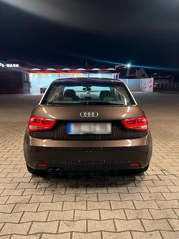 Usata Audi A1 122 CV (89 kW) 2013 Marrone Utilitaria