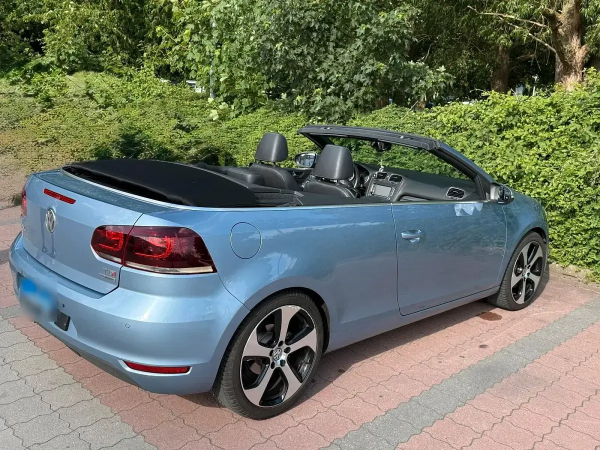 Gebraucht VW Golf Cabriolet 105 PS (77 kW) 2012 Blau Cabrio