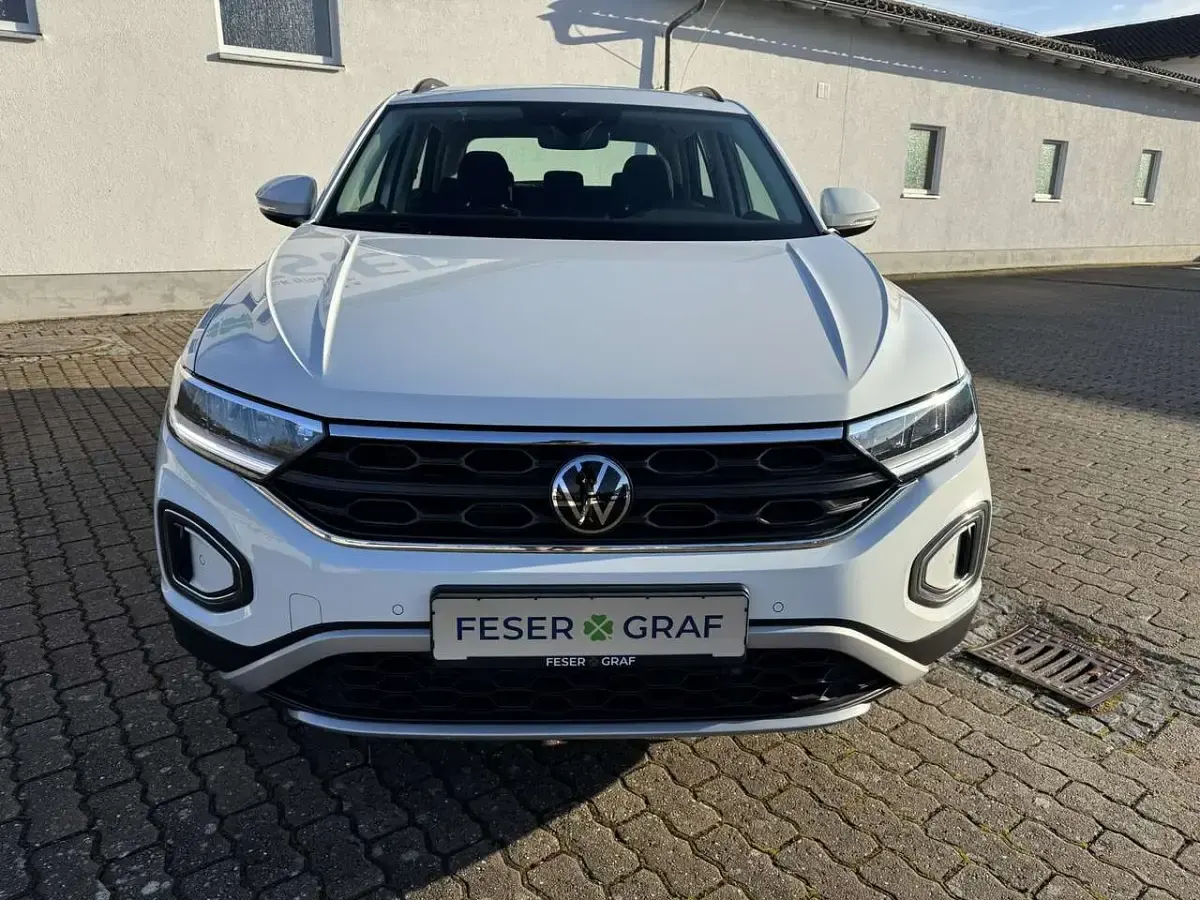 Gebraucht VW T-Roc Life 150 PS (110 kW) 2023 Pure white SUV