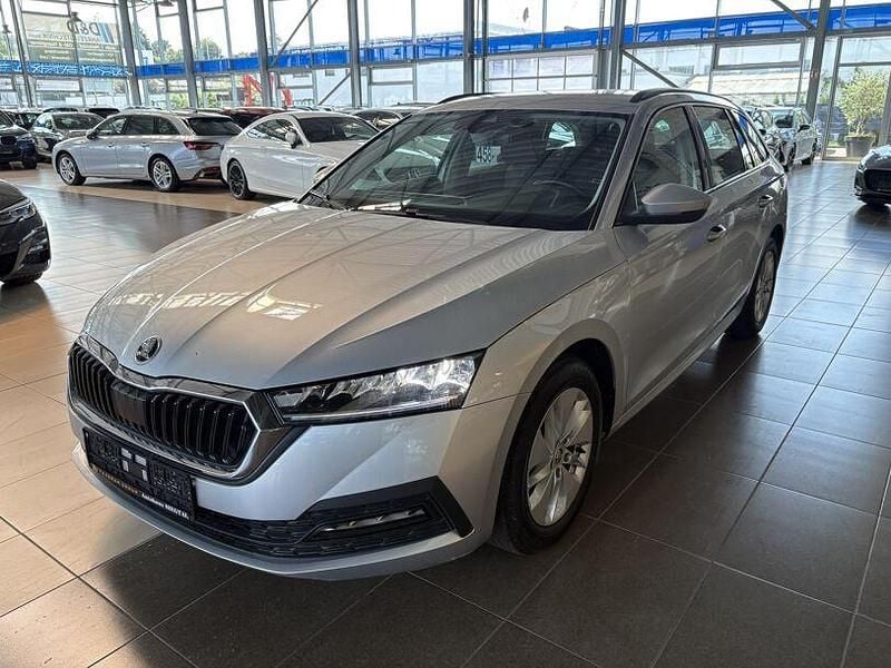 Silber Gebraucht 2020 Skoda Octavia Ambition Kombi | 20.400 € (Guter Preis) - Bild 1/4