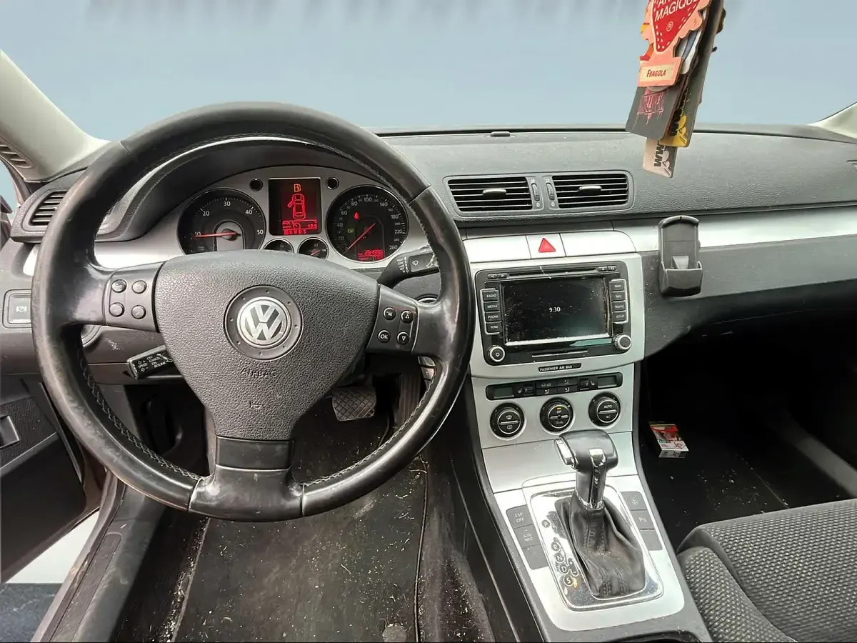 Gebraucht VW Passat 140 PS (102 kW) 2007 Grau Kombi