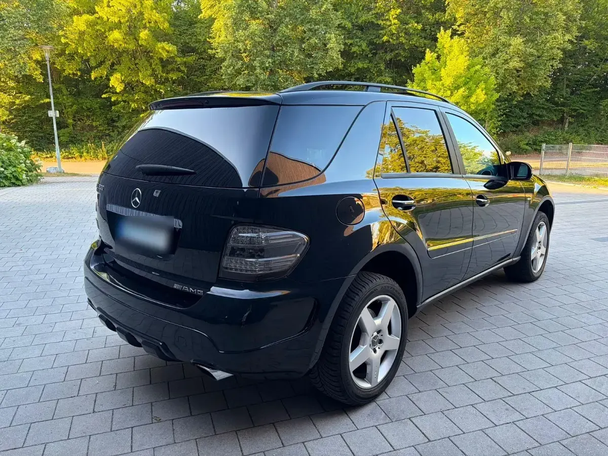 Gebraucht Mercedes ML500 AMG 306 PS (225 kW) 2006 Schwarz SUV