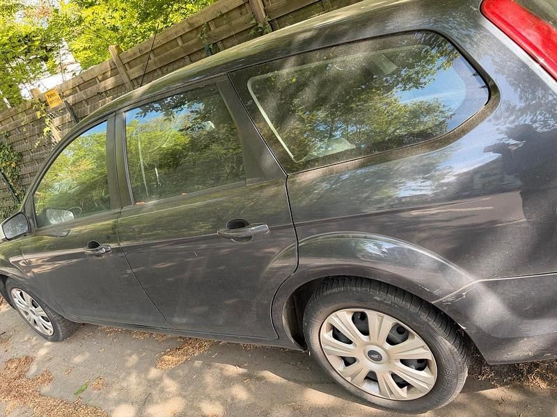 Usata Ford Focus 100 CV (73 kW) 2008 Station wagon