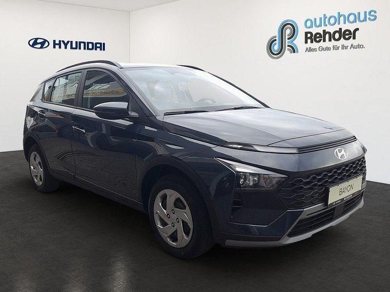 Neu Hyundai Bayon Select 101 PS (74 kW) 2025 Grau SUV