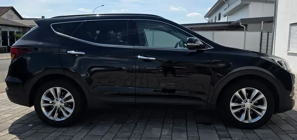 Gebraucht Hyundai Santa Fe 200 PS (147 kW) 2016 Schwarz SUV