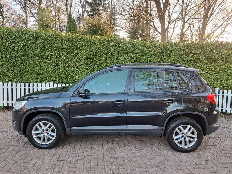 Gebraucht VW Tiguan Trendline 150 PS (110 kW) 2008 Schwarz SUV