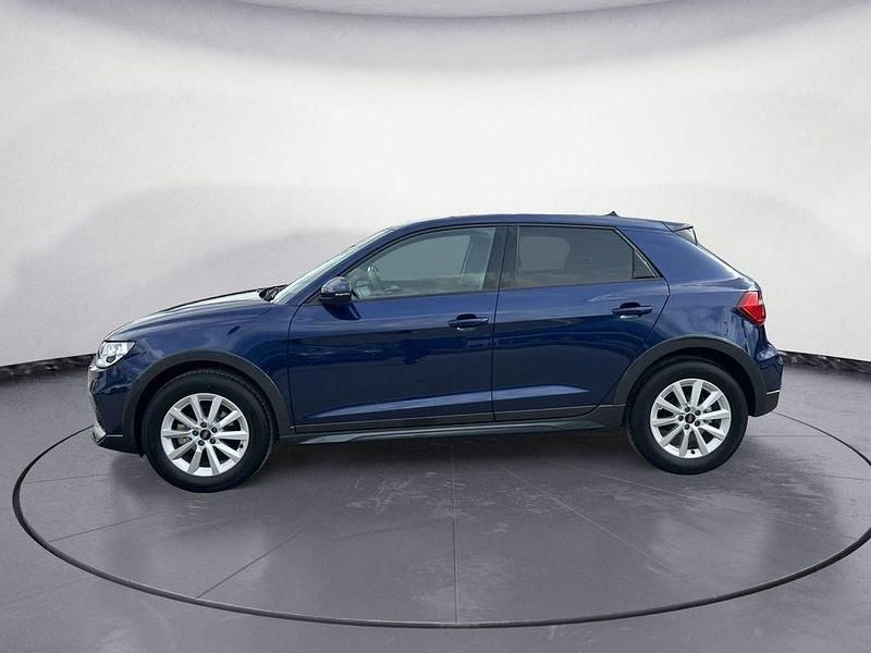 Gebraucht Audi A1 Basis 116 PS (85 kW) 2025 Navarrablau metallic SUV
