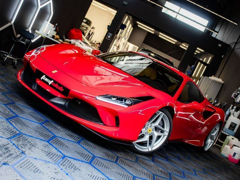 Rot Gebraucht 2020 Ferrari F8 Coupé | 275.990 € (Superpreis) - Bild 1/4