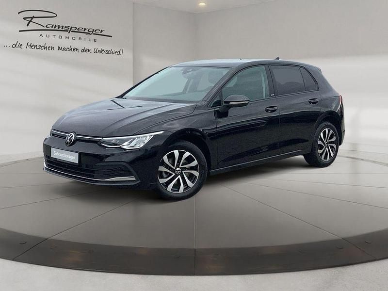 Gebraucht VW Golf VIII Active 150 PS (110 kW) 2022 Schwarz Limousine
