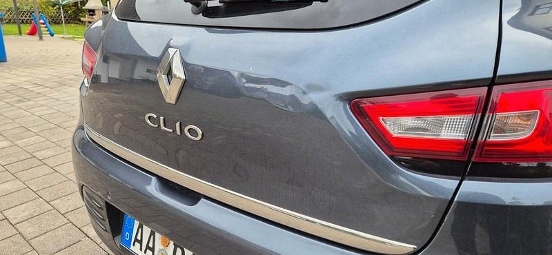 Gebraucht Renault Clio IV LIMITED 118 PS (86 kW) 2017 Grau Kleinwagen