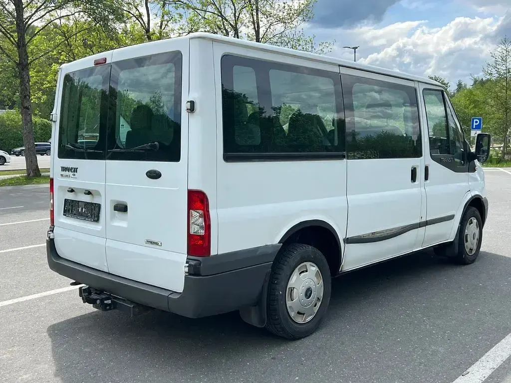 Gebraucht Ford Transit 116 PS (85 kW) 2010 Weiß Van / Kleinbus