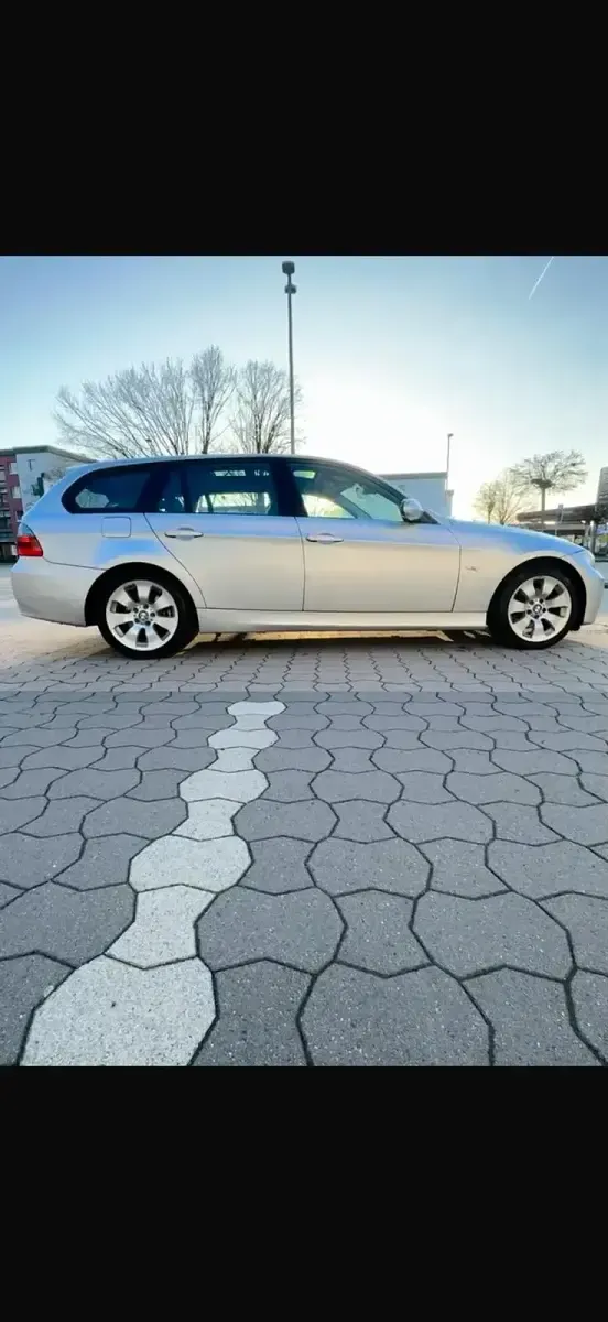 Gebraucht BMW 320 177 PS (130 kW) 2007 Silber Kombi