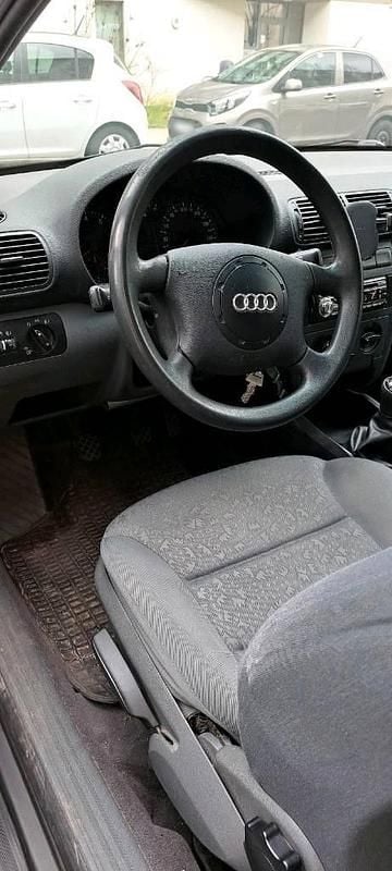 Second-hand Audi A3 101 CP (74 kW) 1998 Auriu Hatchback