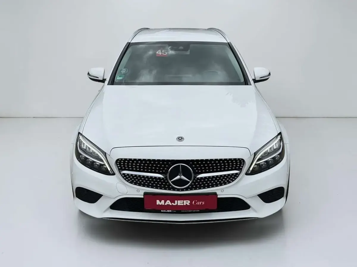 Gebraucht Mercedes C200 Avantgarde 160 PS (117 kW) 2019 Polarweiss Kombi