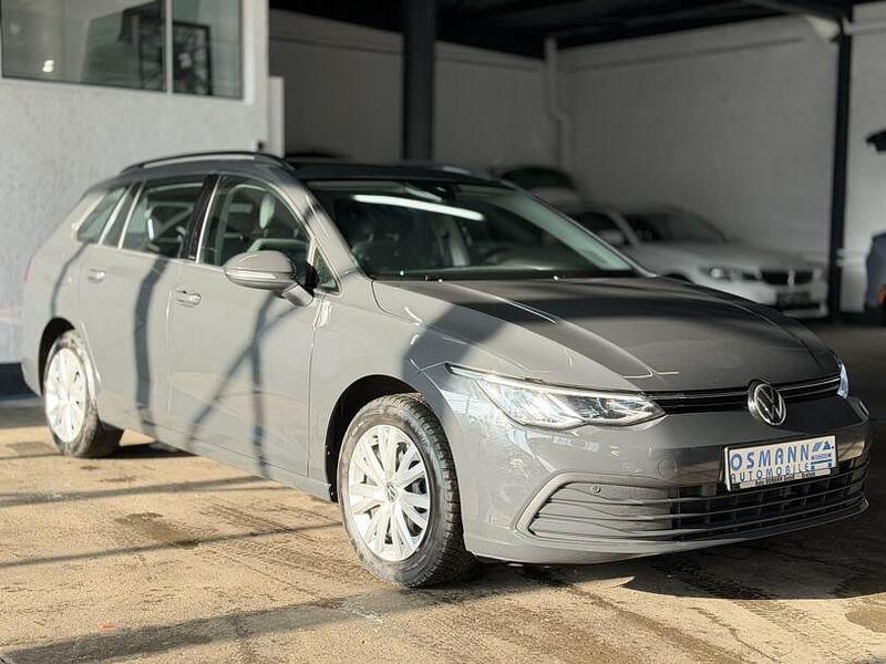 Gebraucht VW Golf VII Life 150 PS (110 kW) 2021 Grau Kombi