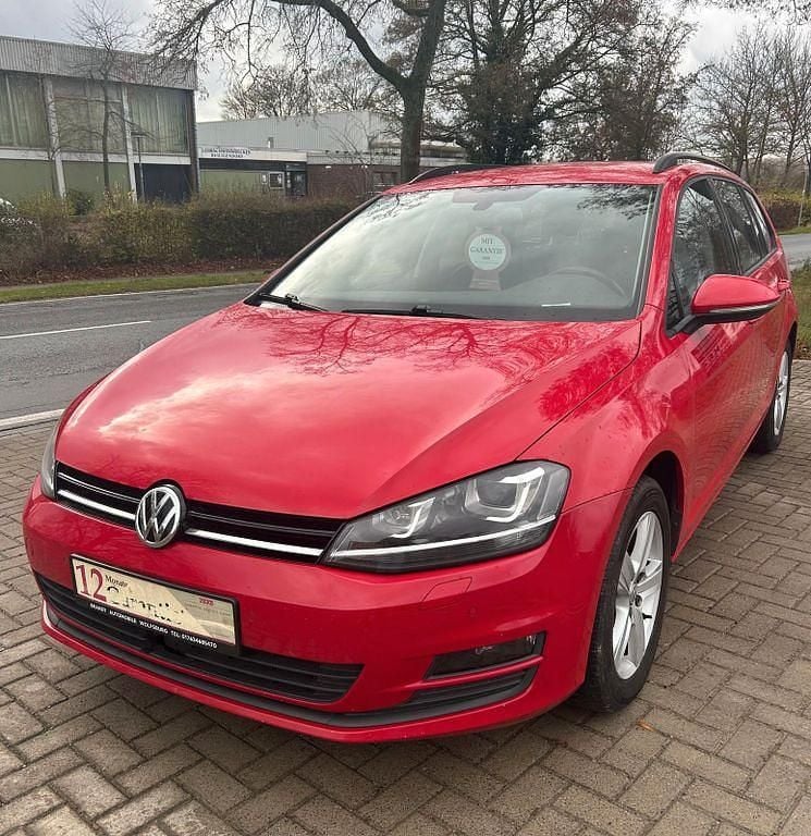 Rot Gebraucht 2015 VW Golf VII Comfortline Kombi | 6.499 € (Superpreis) - Bild 1/4