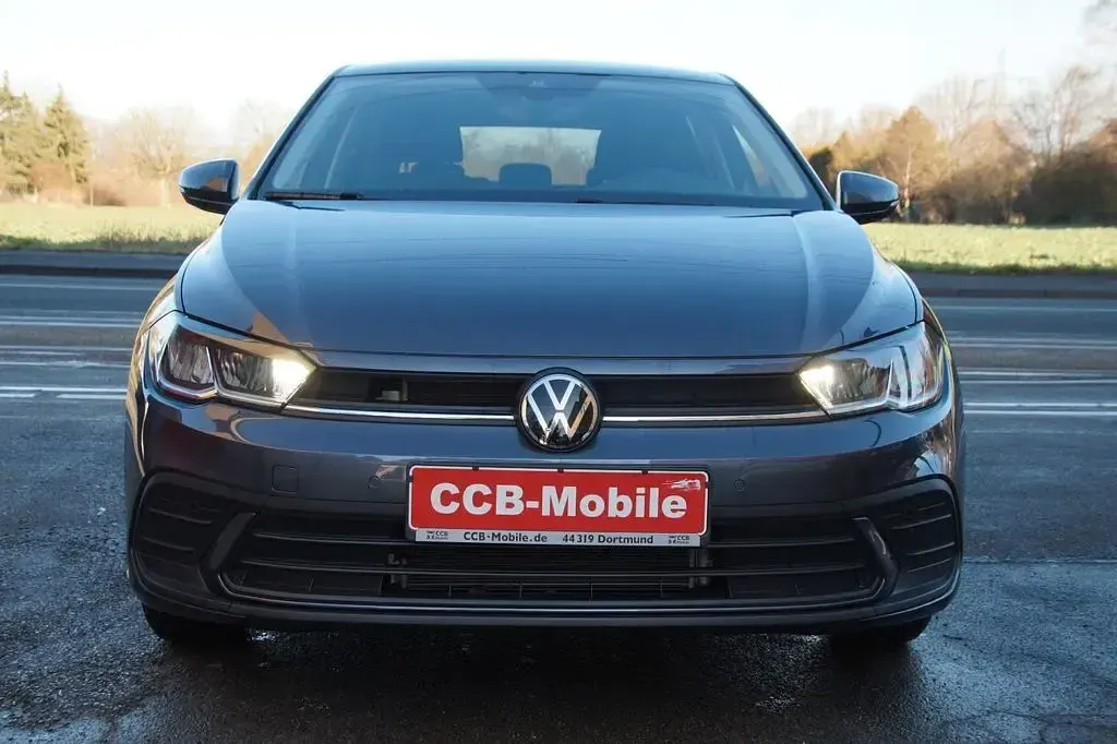 Gebraucht VW Polo Life 95 PS (69 kW) 2025 Grau Kleinwagen