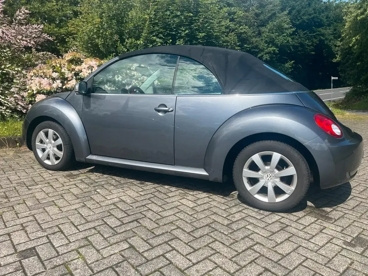 Gebraucht VW Käfer 116 PS (85 kW) 2006 Grau Cabrio