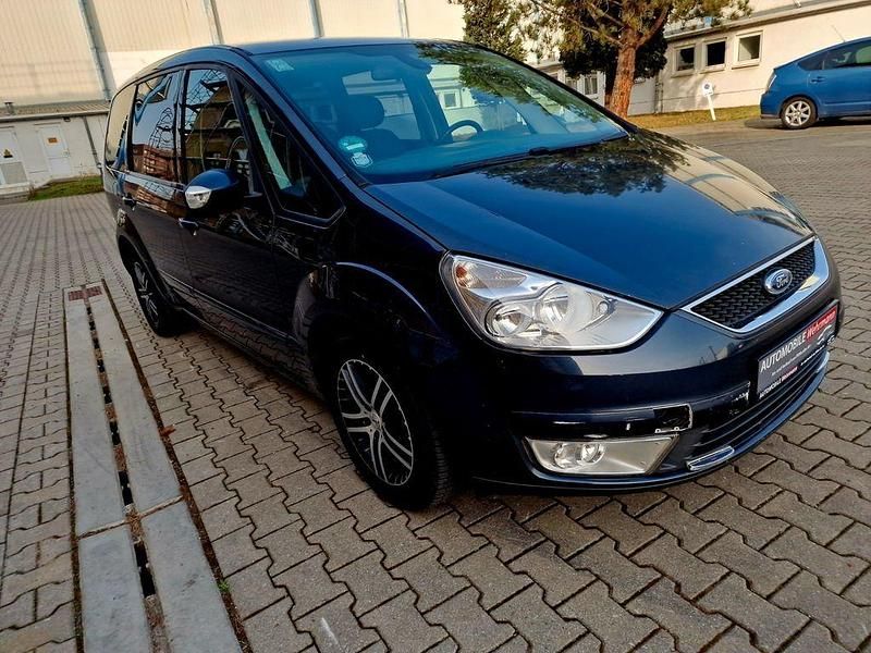 Gebraucht Ford Galaxy Trend 140 PS (102 kW) 2009 Grau Van / Kleinbus